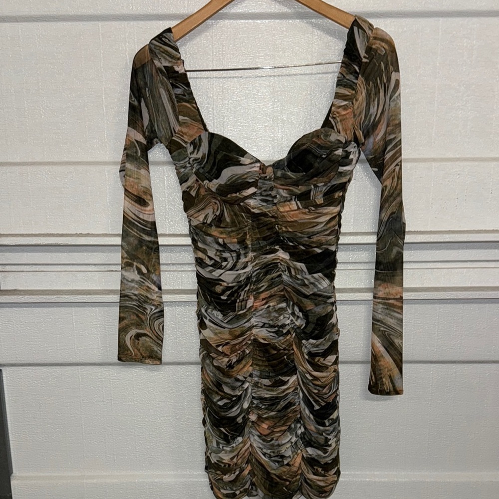 Elegant Swirl Patterned Dress